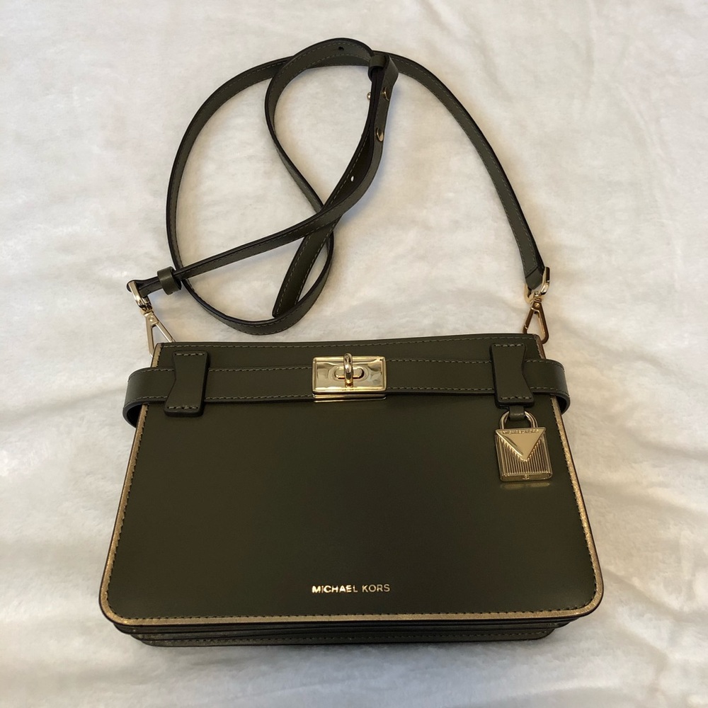 👜💚 Michael Kors Tatiana Small Crossbody - Olive